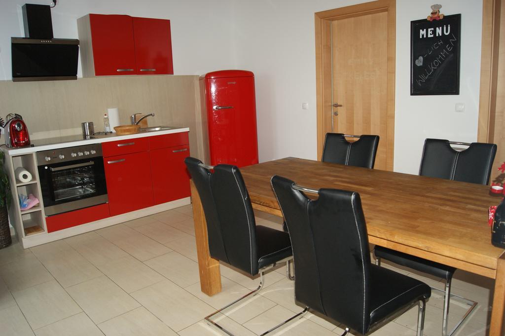 Ferienwohnung Frieser Штайндорф-ам-Оссиахер-Зее Экстерьер фото